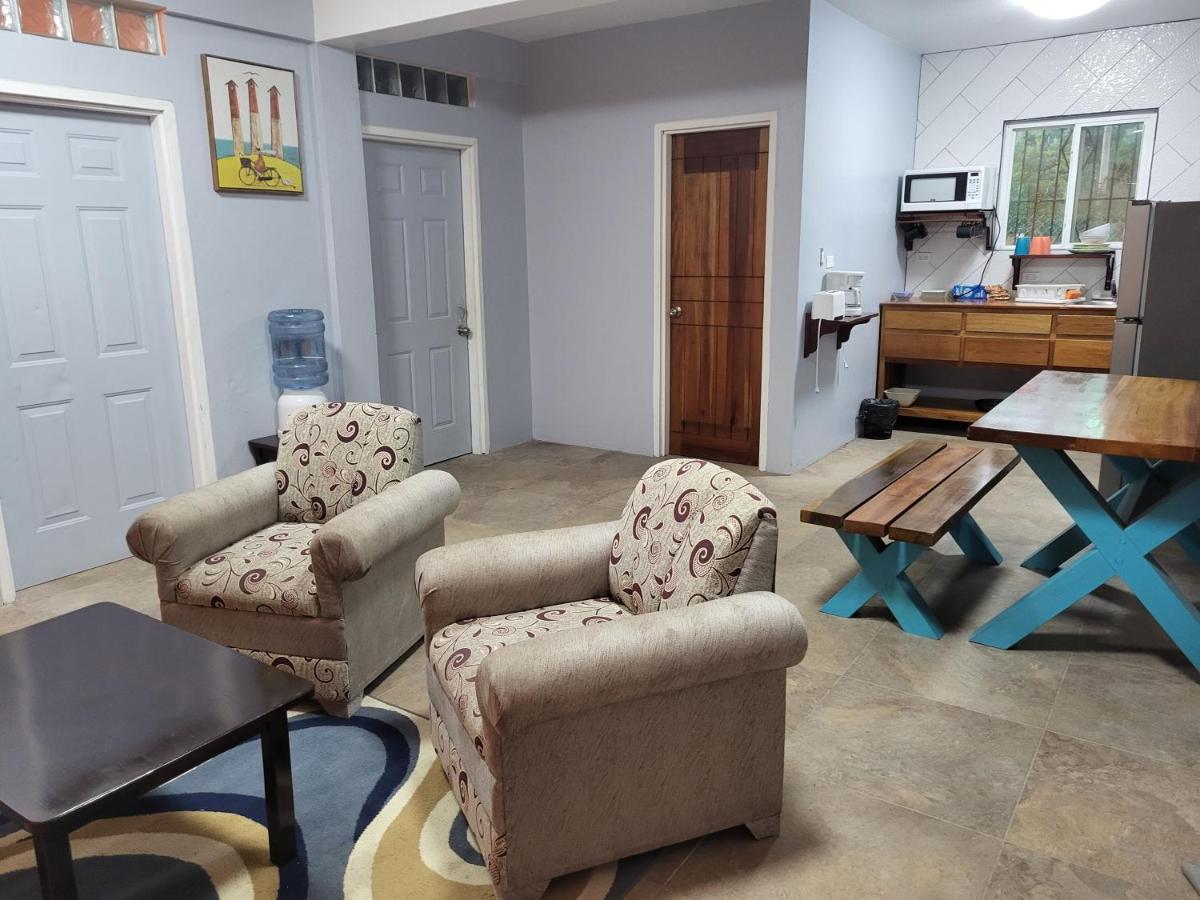 Rachel Land Apartment Caye Caulker Bagian luar foto