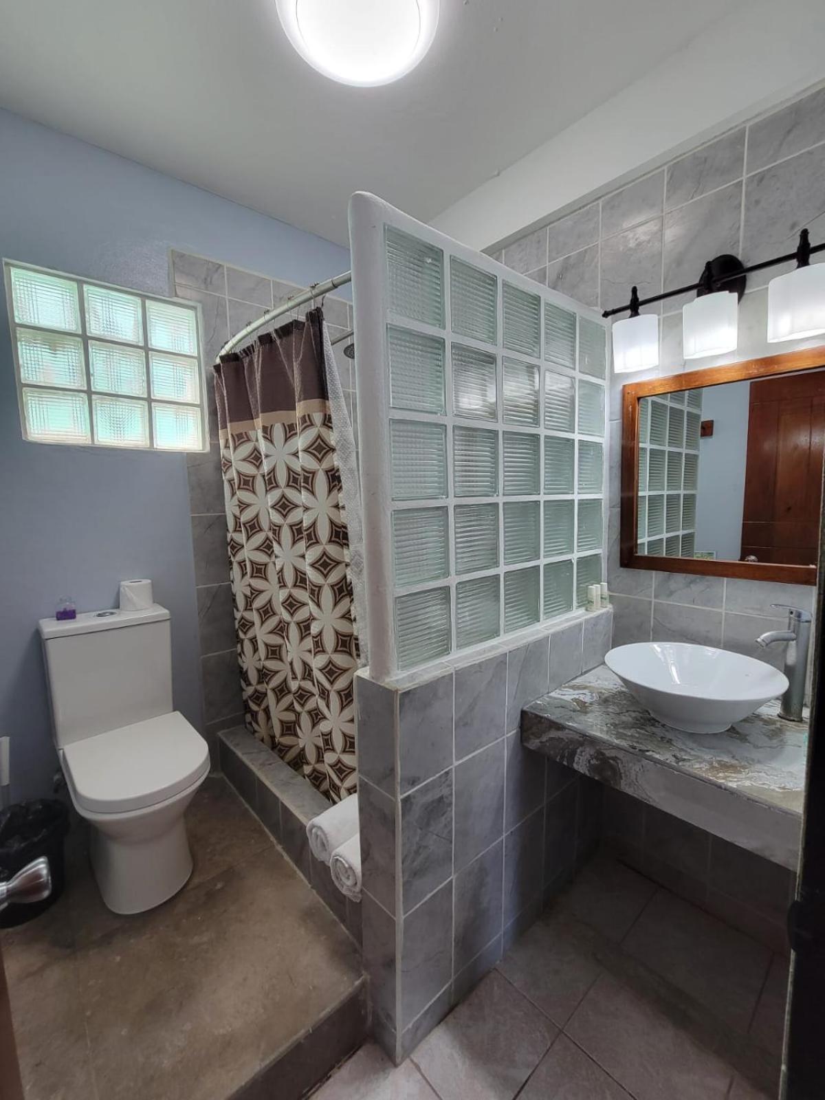 Rachel Land Apartment Caye Caulker Bagian luar foto